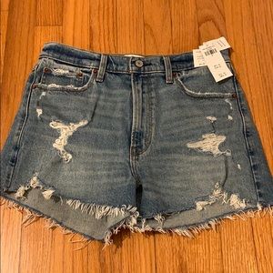 NWT Abercrombie High Rise Mom Shorts